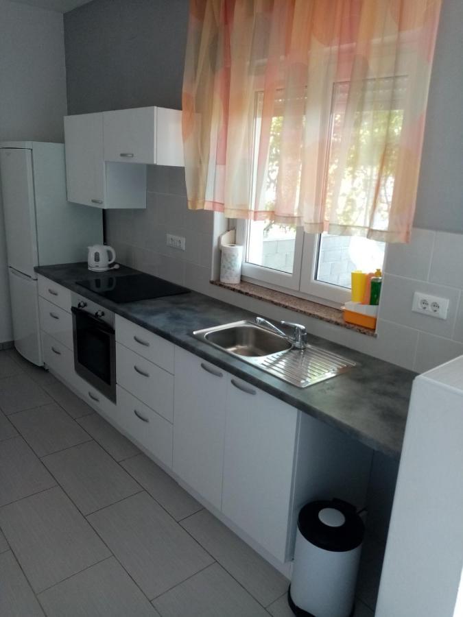 Apartmani Cesar 르티나 외부 사진